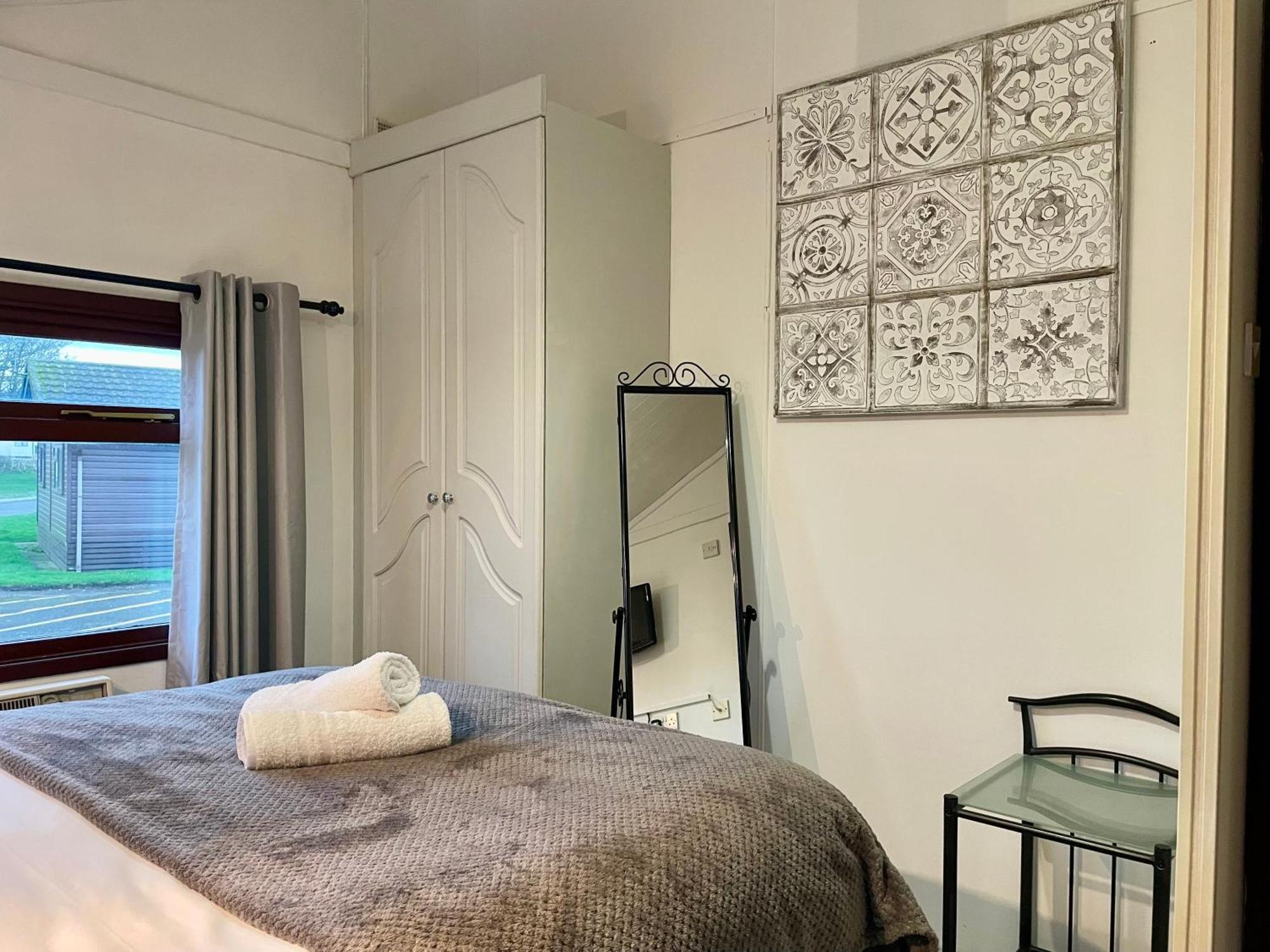 סאות' סרני Cosy 3 Bed Lodge In Hoburne, Cotswolds מראה חיצוני תמונה